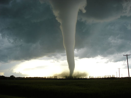 512px-F5_tornado_Elie_Manitoba_2007